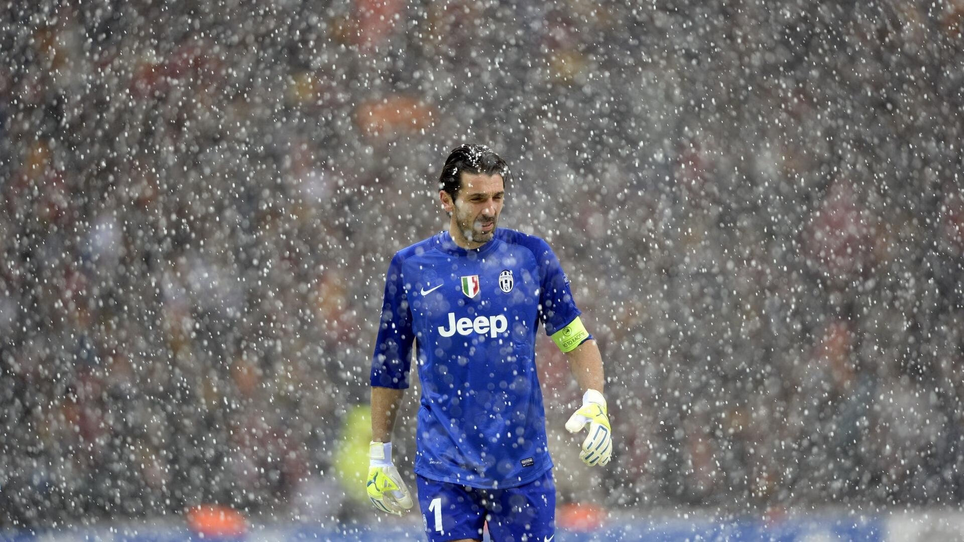 弗朗索瓦·斯图尔特:南非队的攻防中枢,组织起球队每一次反击